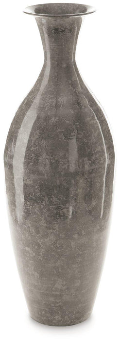 Brockwich Vase - Tony’s Furniture Store & Linen (GA) - Multi Location