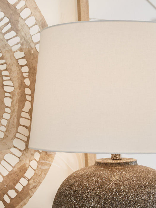 Neavesboro Table Lamp - Tony’s Furniture Store & Linen (GA) - Multi Location