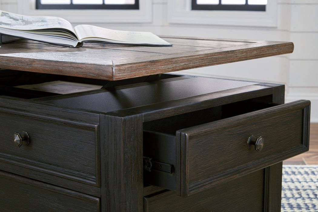 Tyler Creek Table Set - Tony’s Furniture Store & Linen (GA) - Multi Location
