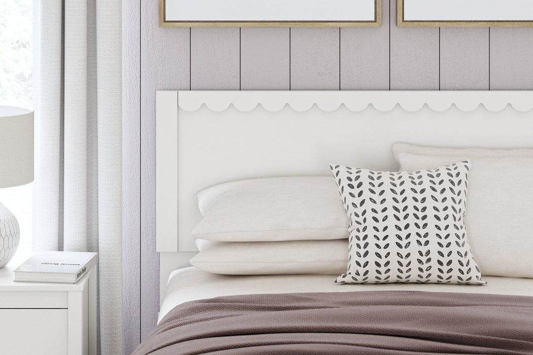 Hallityn Bed - Tony’s Furniture Store & Linen (GA) - Multi Location