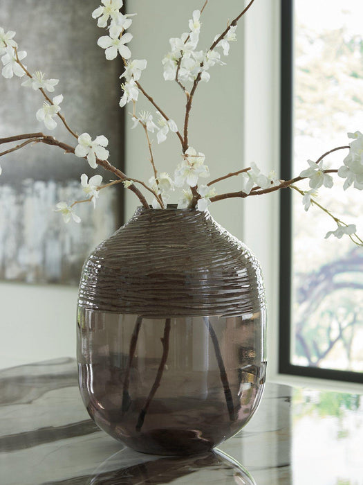 Harpwick Vase - Tony’s Furniture Store & Linen (GA) - Multi Location