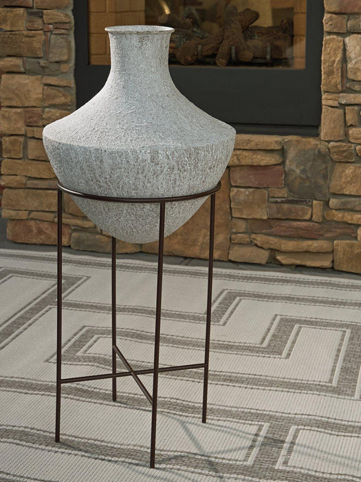 Estonbank Vase - Tony’s Furniture Store & Linen (GA) - Multi Location
