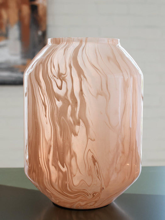 Dushby Vase - Tony’s Furniture Store & Linen (GA) - Multi Location