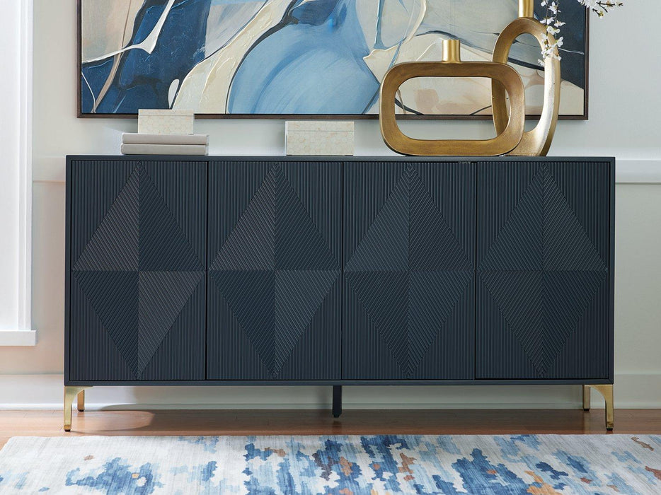 Loirwick Accent Cabinet - Tony’s Furniture Store & Linen (GA) - Multi Location