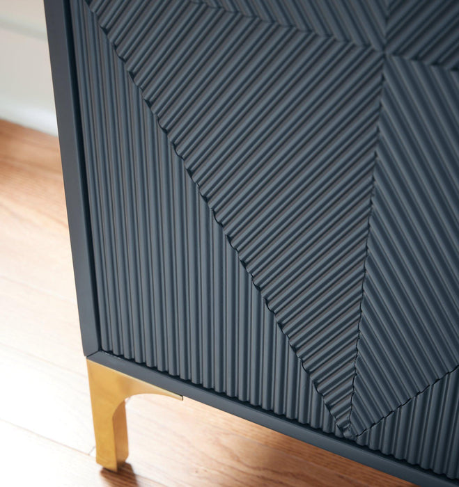 Loirwick Accent Cabinet - Tony’s Furniture Store & Linen (GA) - Multi Location