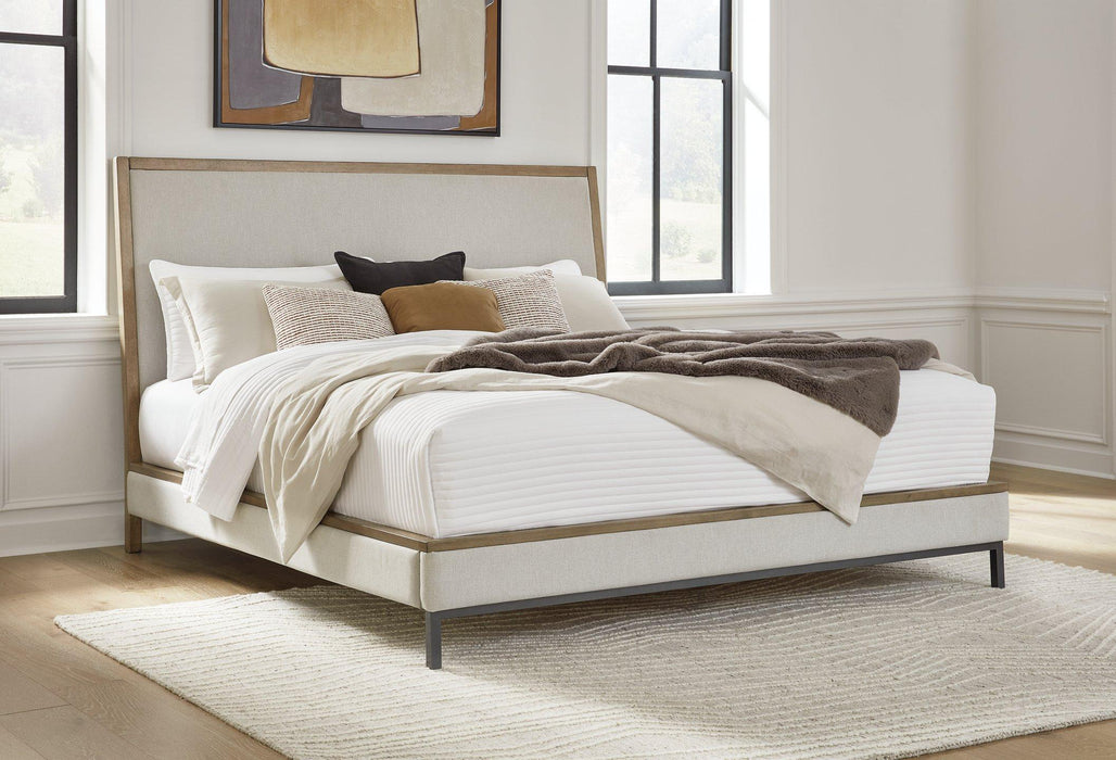 Tomtyn Upholstered Bed - Tony’s Furniture Store & Linen (GA) - Multi Location
